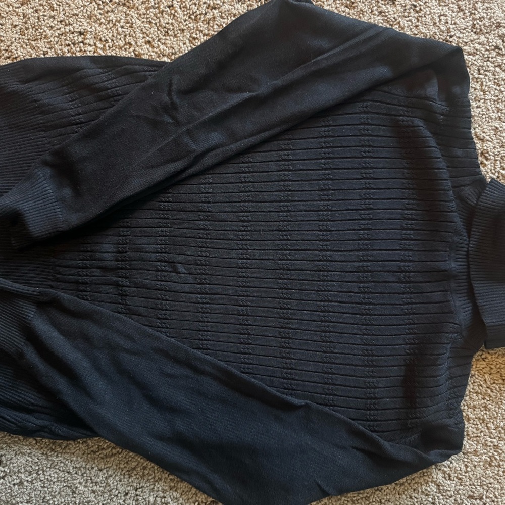 89th & Madison Black Ribbed Knit Turtleneck